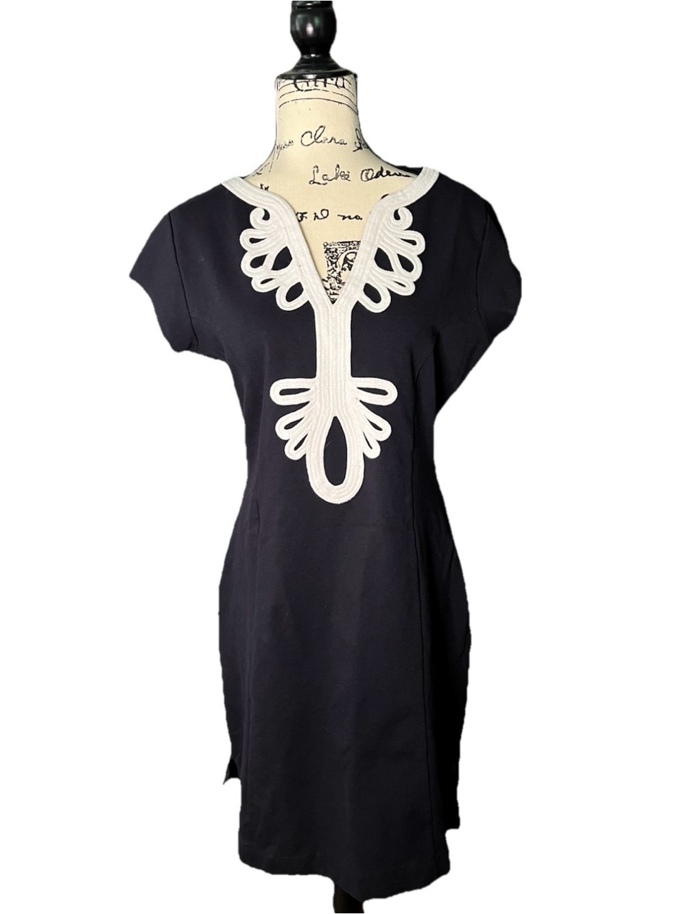 Hatley Black Sheath Dress L White Embroidery Knee Lengtb